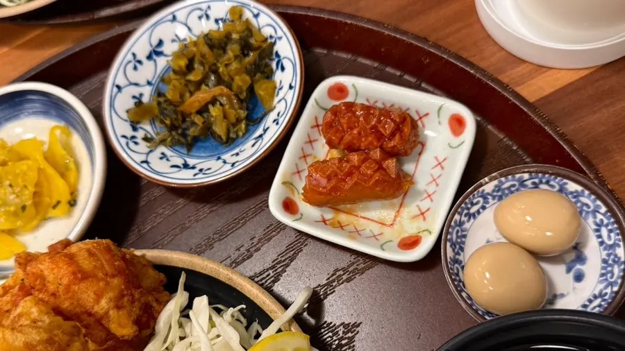 Set meal side dishes with sausage and quail eggs