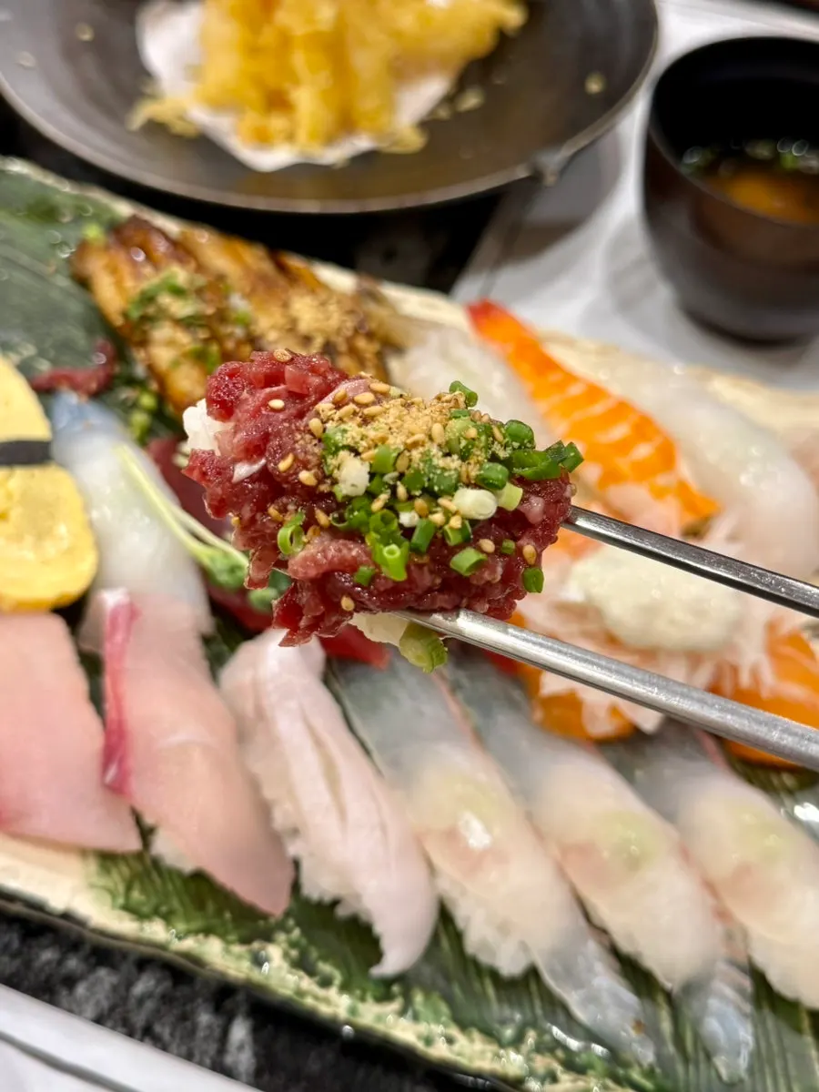 Moshi Moshi Sushi salmon sushi