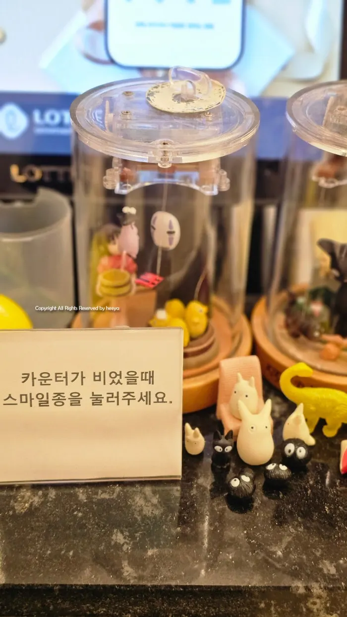 Cute character props displayed at the entrance