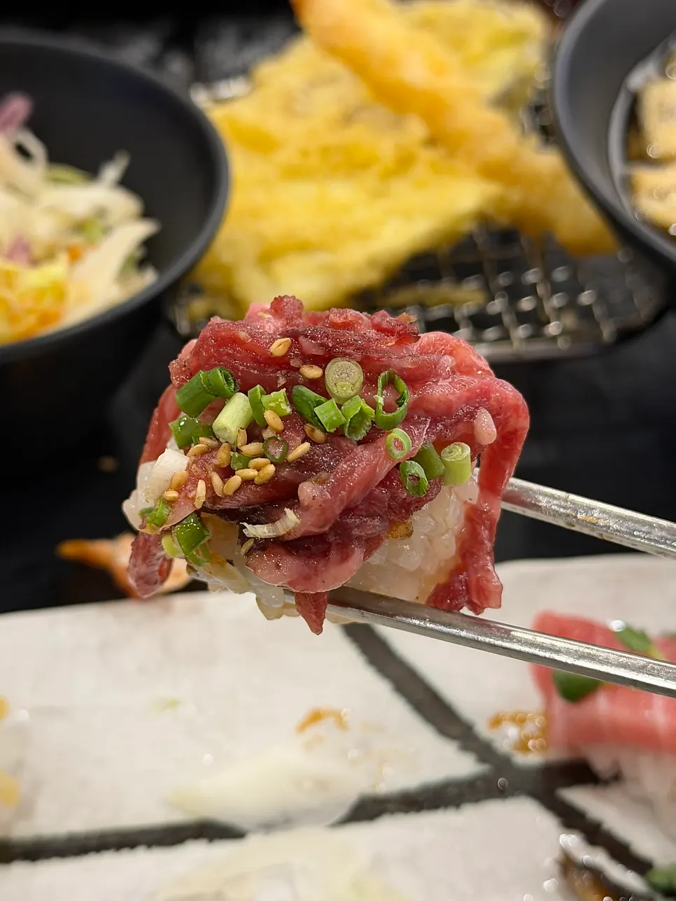 육회 초밥