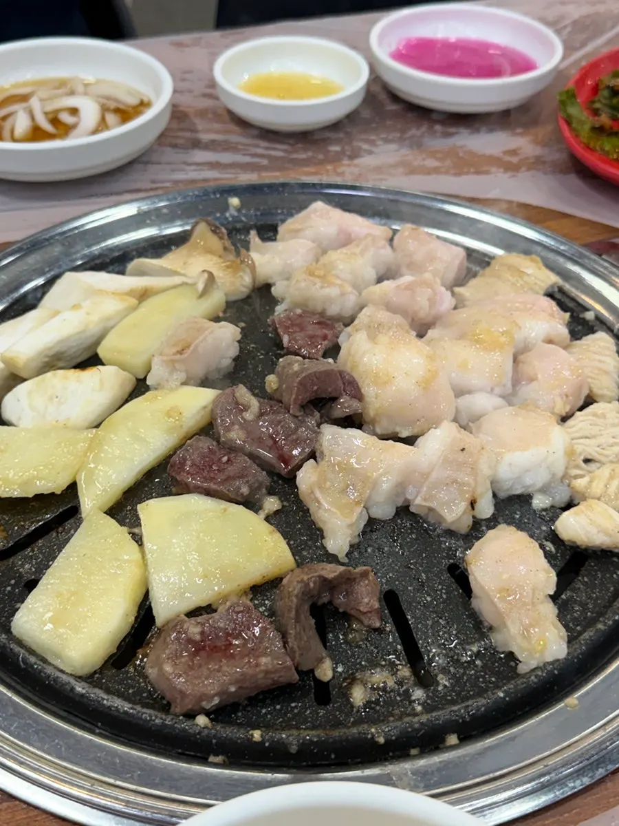 버섯 감자와 양곱창 불판