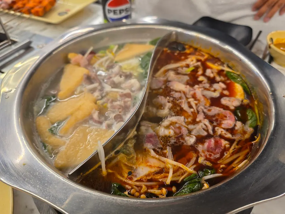 Hotpot filled with ingredients