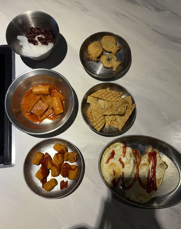 주주노래타운 기본안주 한상 차림