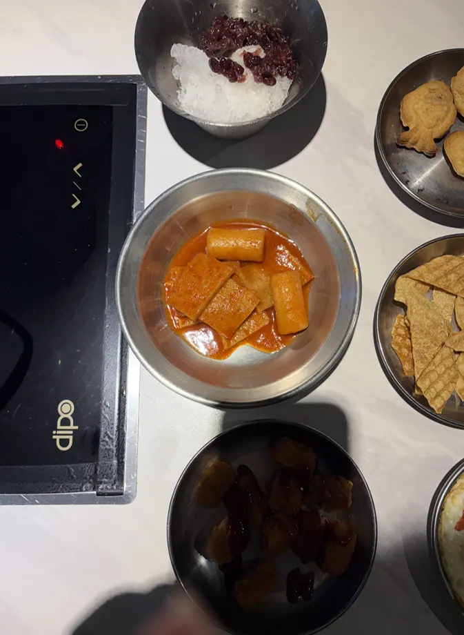 라면 계란후라이 붕어빵 떡볶이 등 기본안주