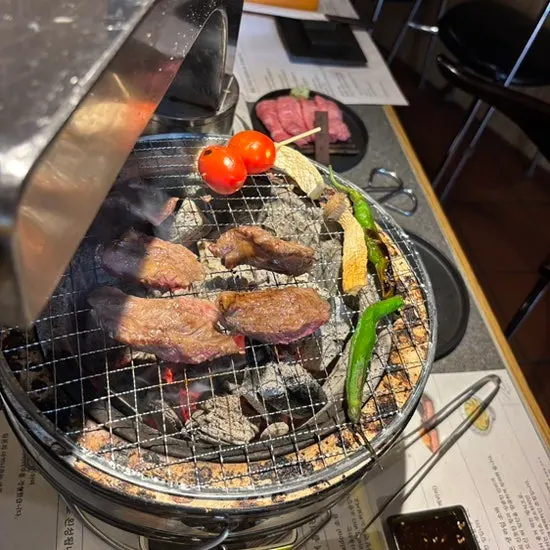 Kkotsal topped with wasabi at Yakiniku Gaek