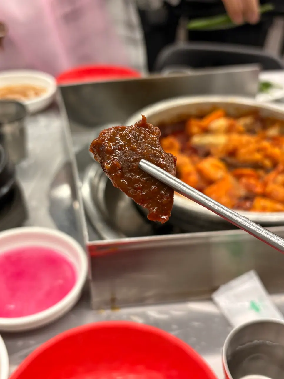 Stone-pan seasoned tripe with onions and mushrooms