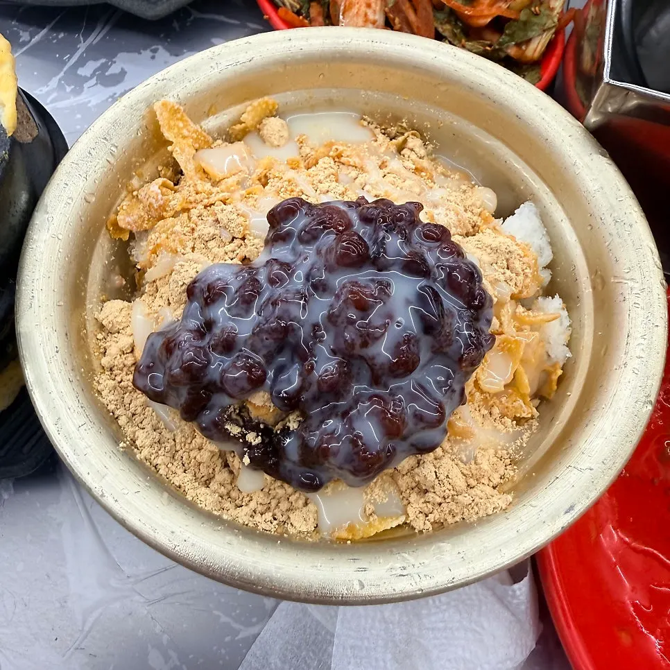 서비스로 나온 두부 시락국