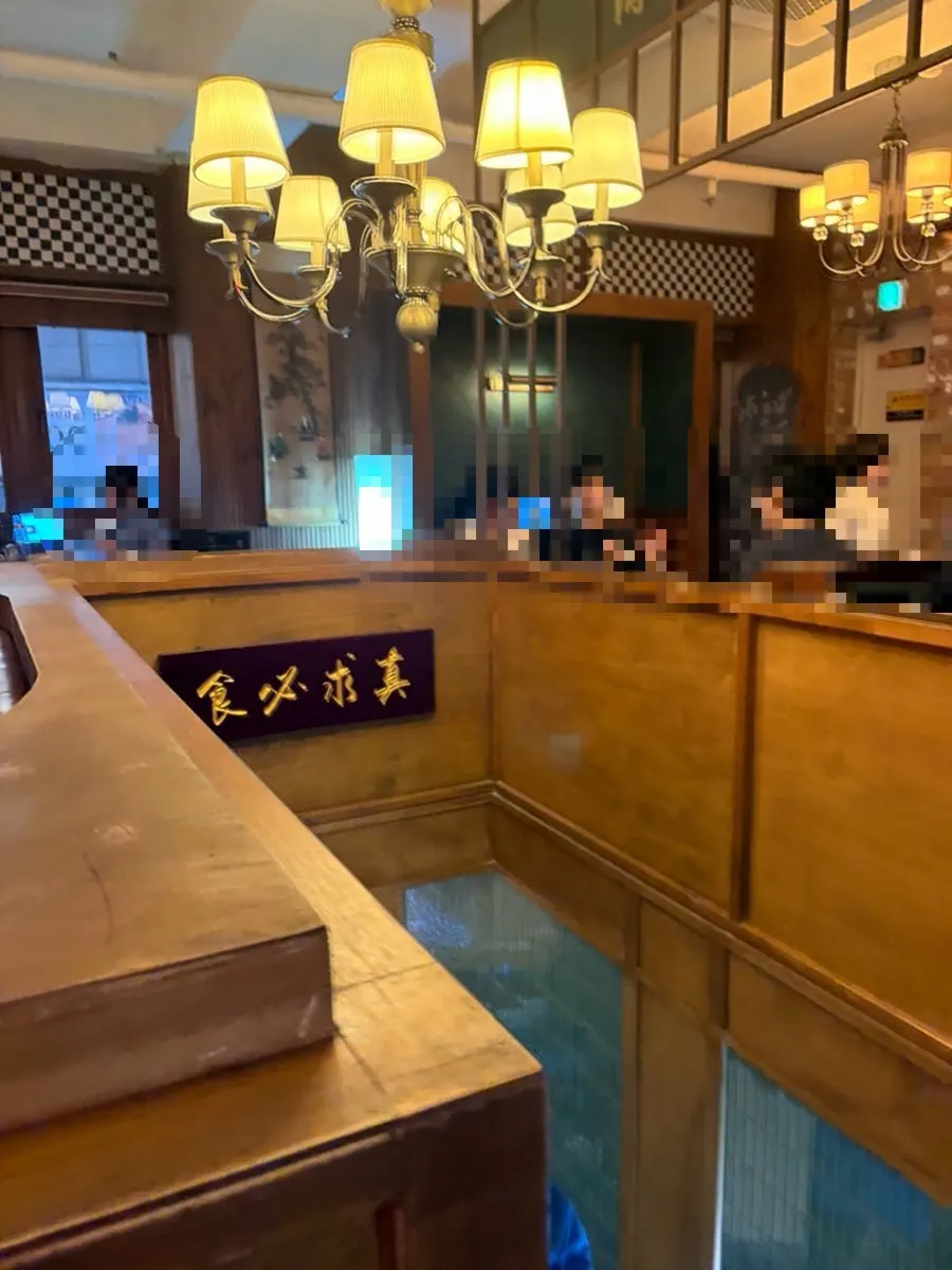 1st floor space at Namsogwan where dim sum is hand-folded