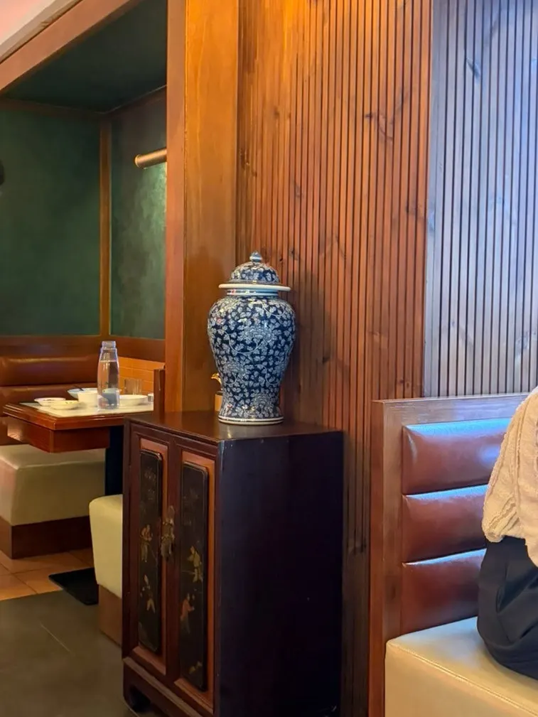 Atmosphere of Namsogwan's 1st floor dining area