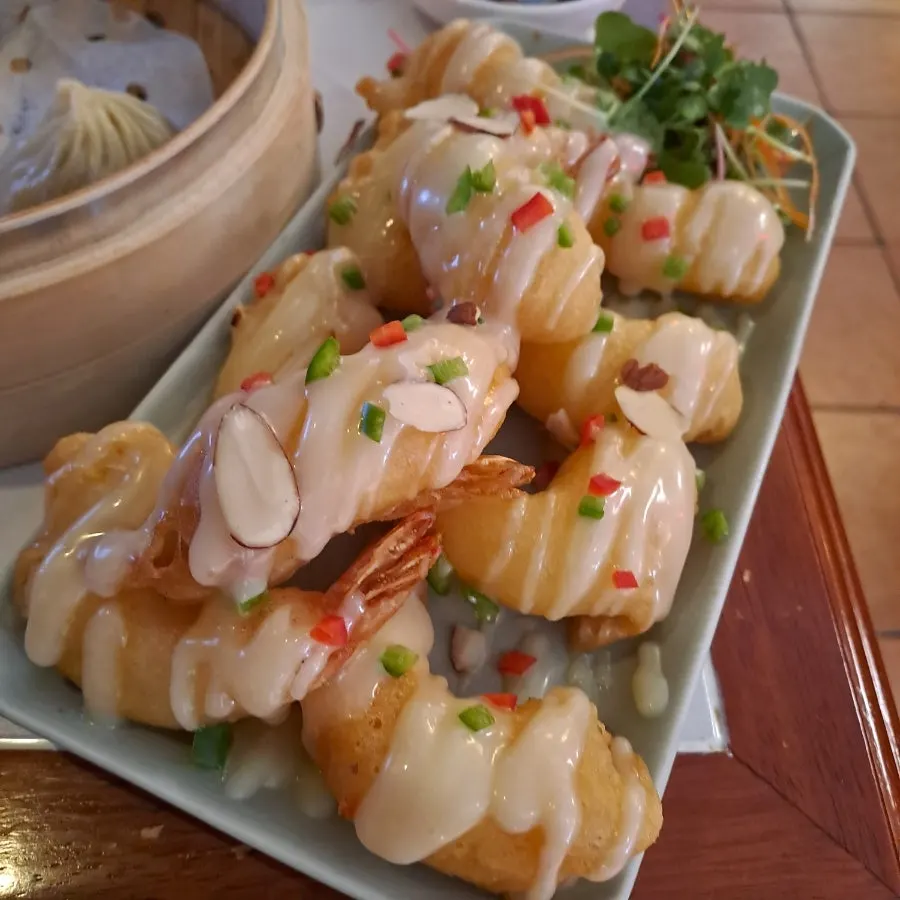 Namsogwan cream shrimp topped with cream sauce