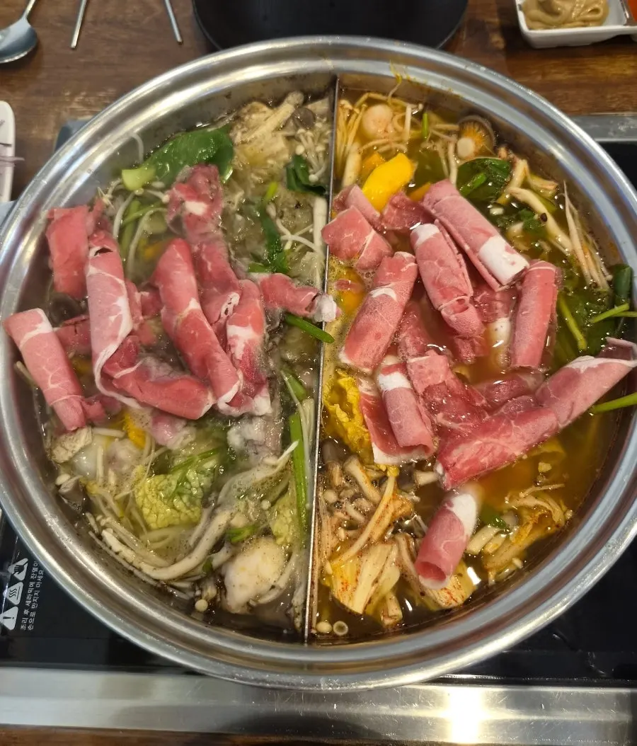 Tender beef neck chuck shabu-shabu ingredients