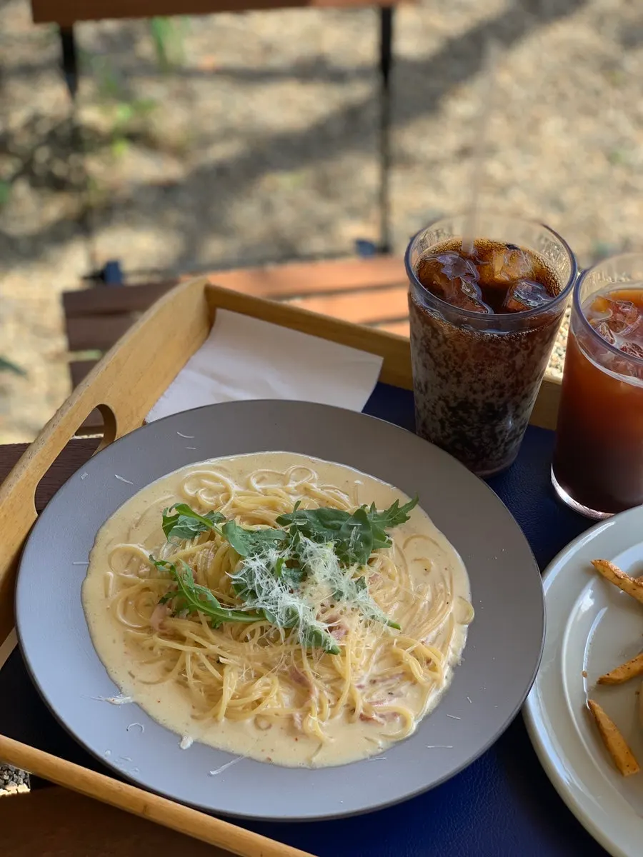 Spicy carbonara pasta with plenty of bacon