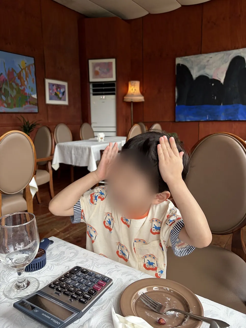Family photo taken with the kids at the café