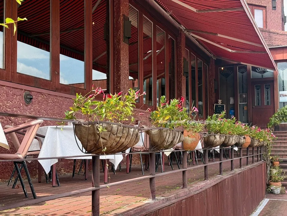 Outdoor terrace seating at Waltz and Dr. Mahn