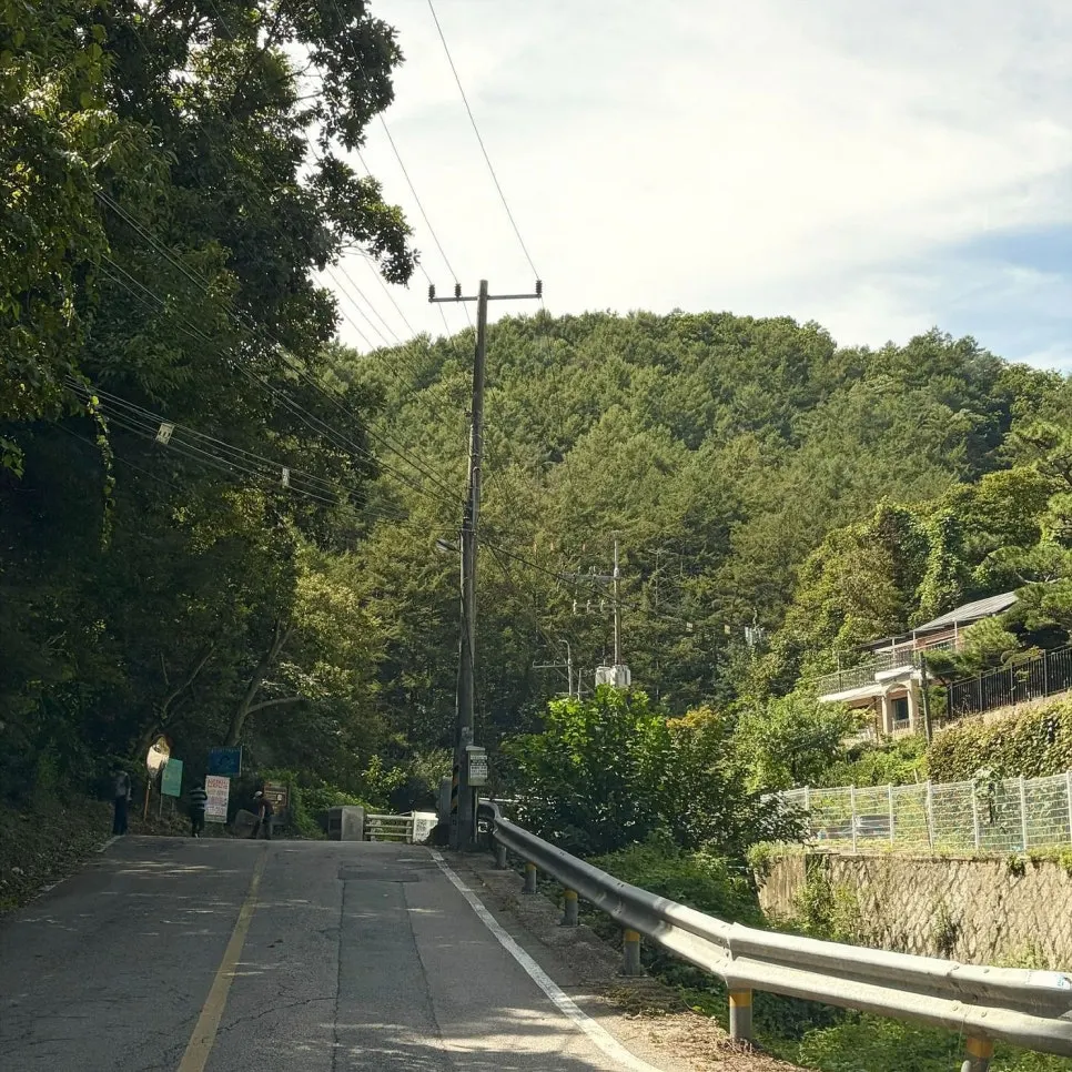Introduction photo of the healing creekside space in Namyangju