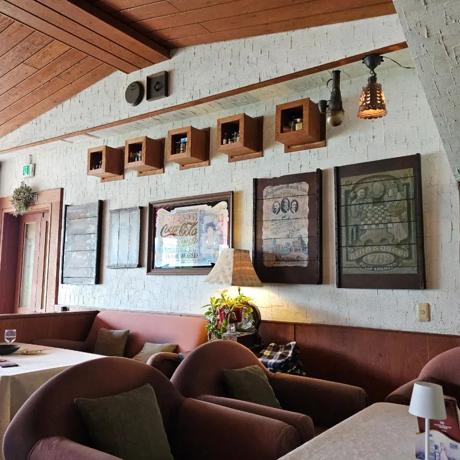 European-style interior paired with classical music