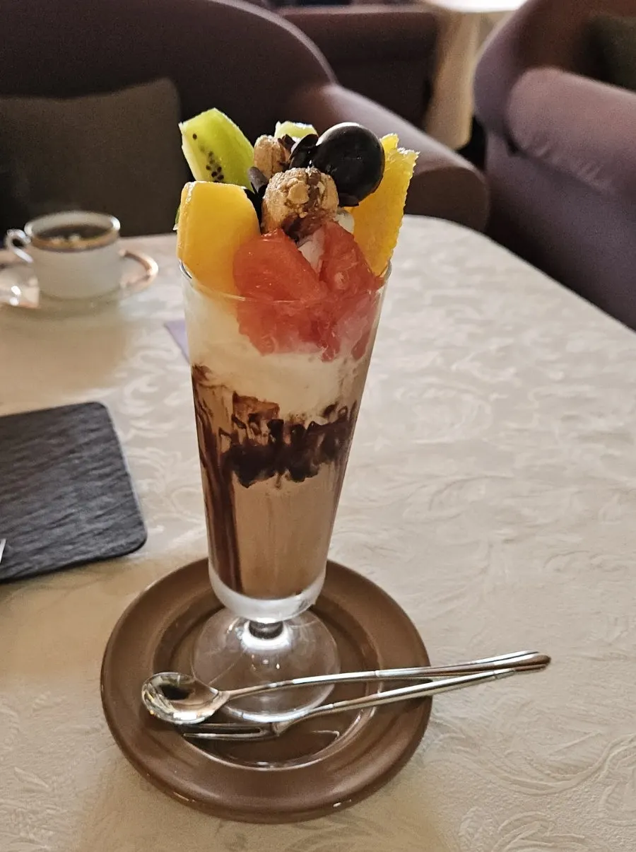 Eony & Chevalier, a signature item topped with fresh fruit