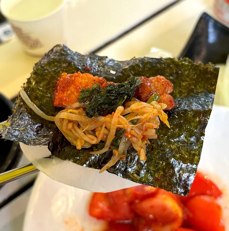 모짜렐라 치즈 올린 토마토장 삼겹살