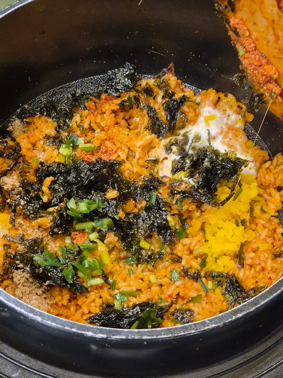 Salted pollack roe nurungji stone-pot fried rice