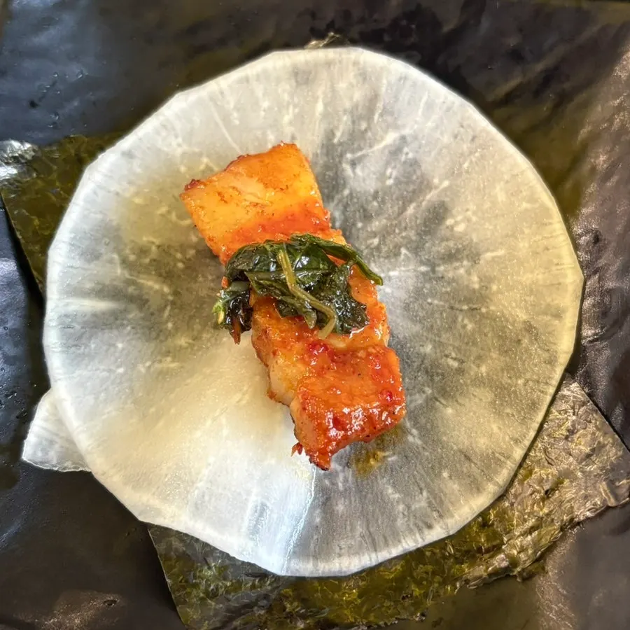 Wrap vegetables arranged for eating the pork belly