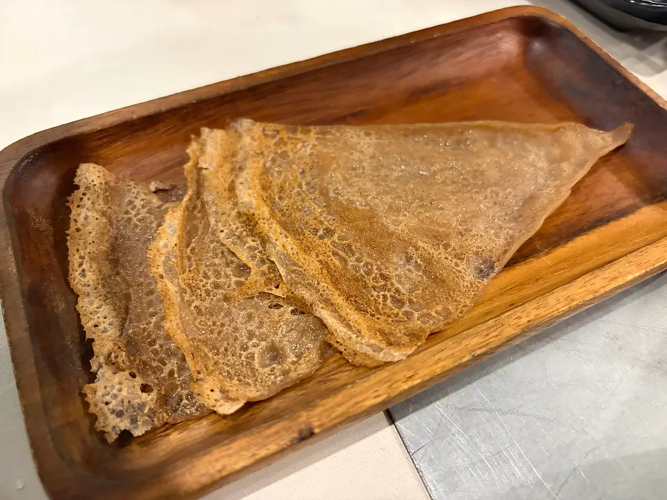 Wheat crepes for wrapping the meat