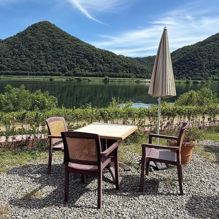 Outdoor area at Waltz and Dr. Mahn overlooking the Bukhan River