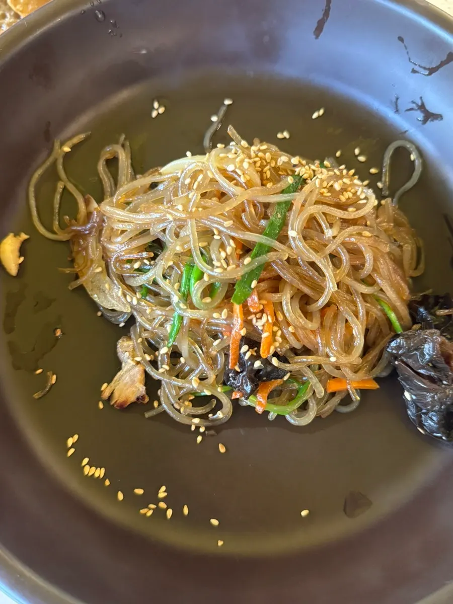 Generous basic side dishes served with the meal