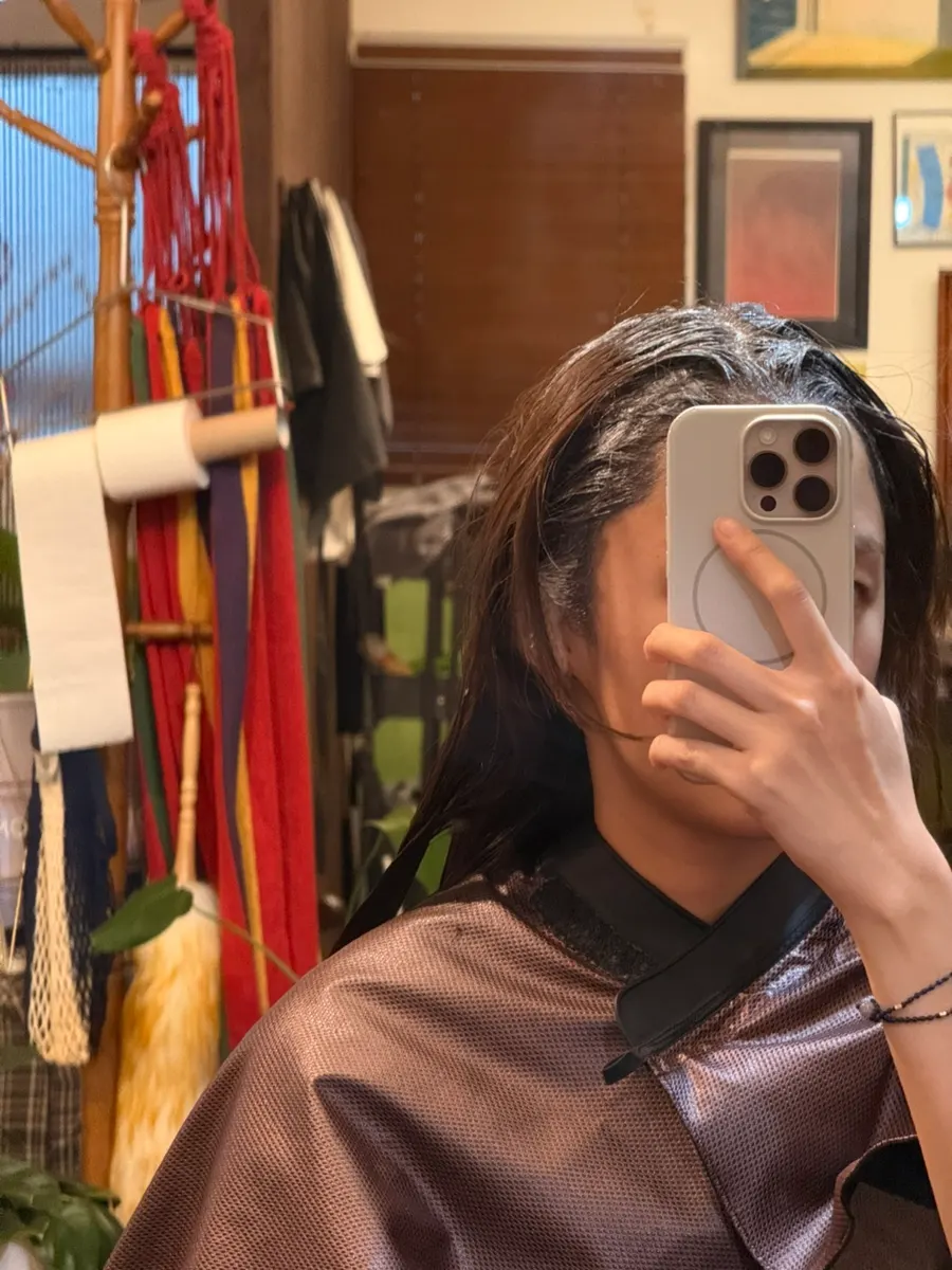 Hair with clinic treatment applied during the root touch-up