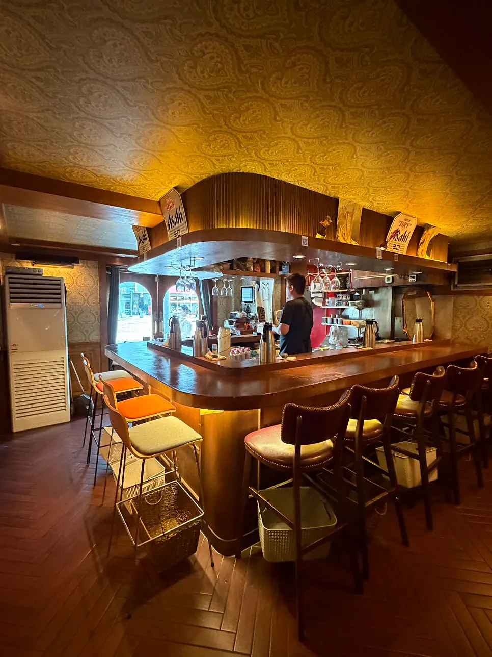 Interior of Nani Byeolgwan in wood-tone design