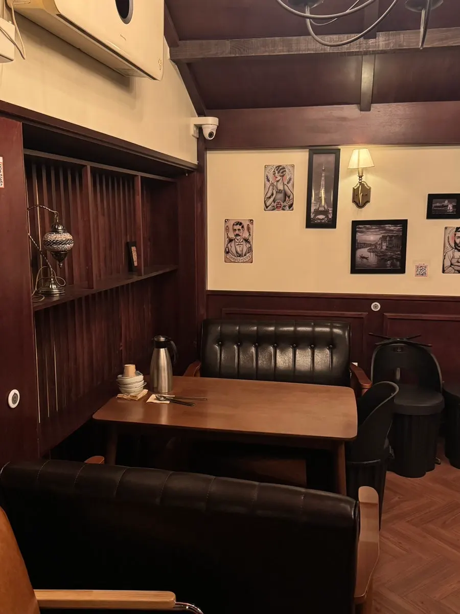 2nd-floor table for small group gatherings