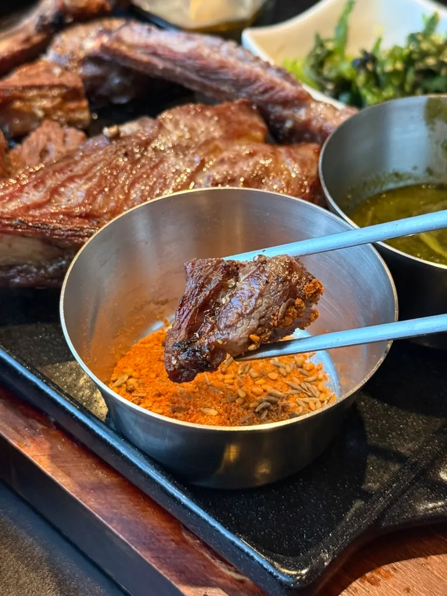 양갈비와 아사히 맥주 조합