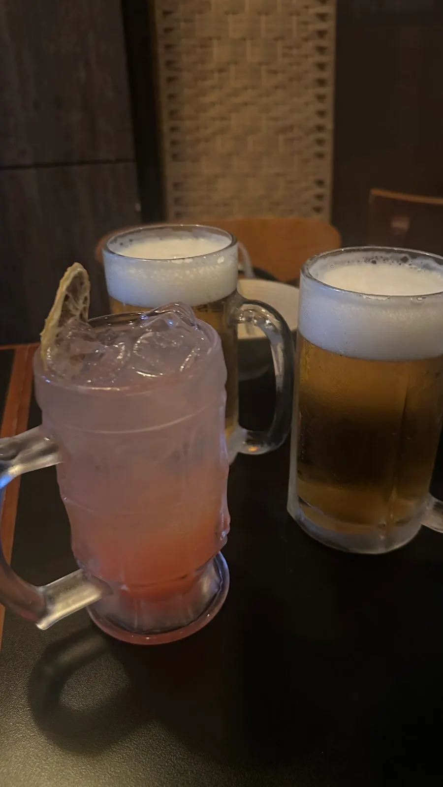 Seating divided by table at Nani Yeouido Branch