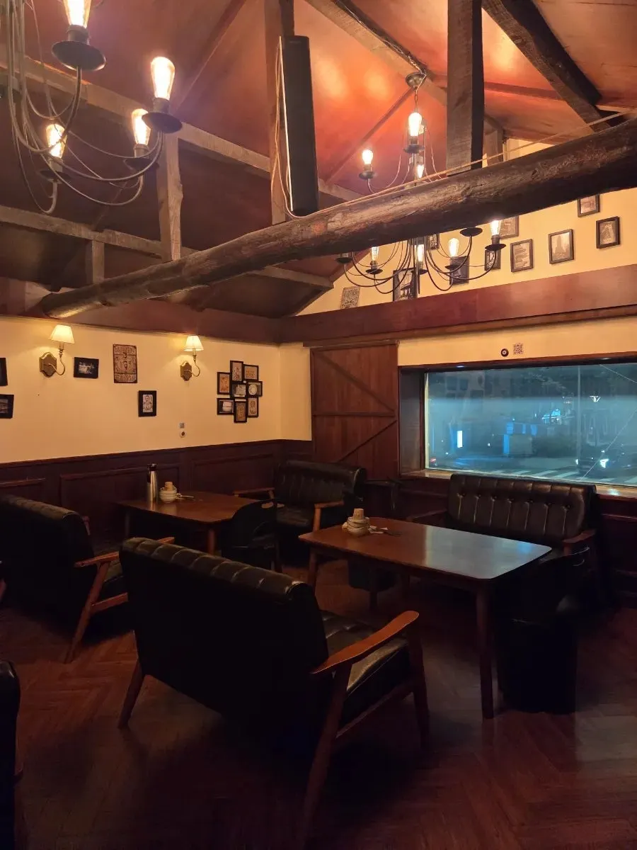 Central group space on the second floor of Nani Byeolgwan Yeongdeungpo Branch