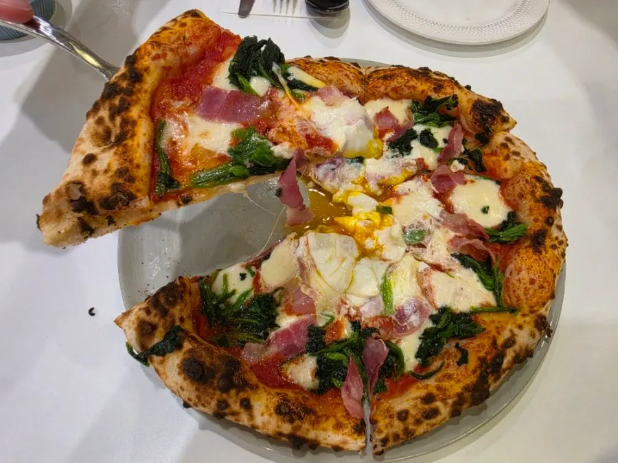 Golden puffed crust edge of the pizza