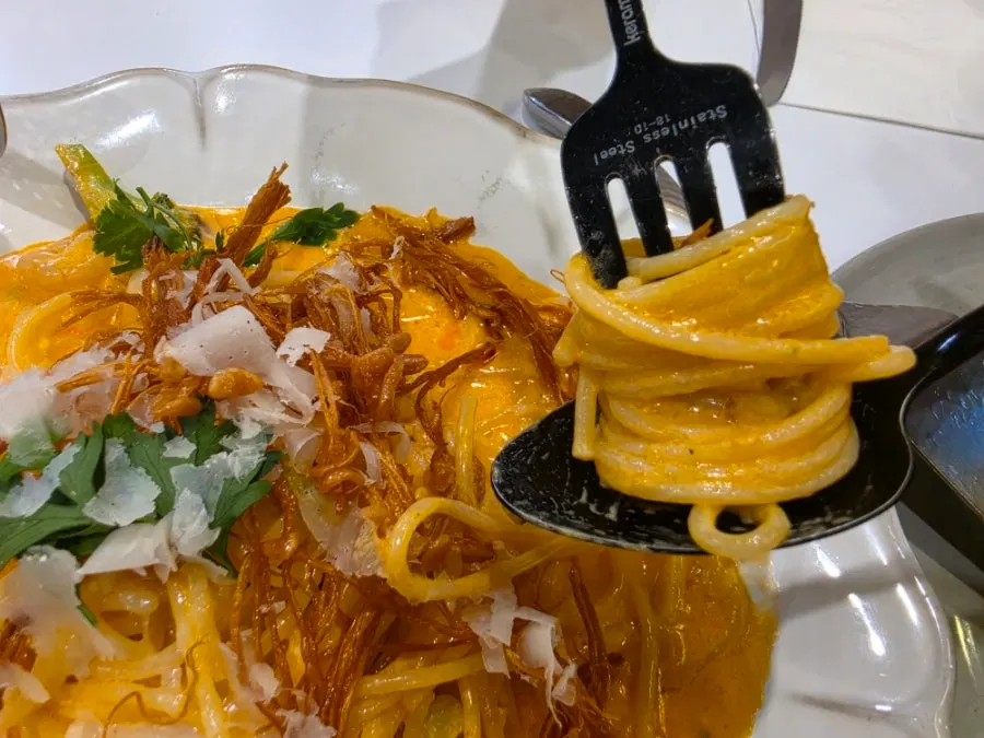Noodles coated in rosé sauce