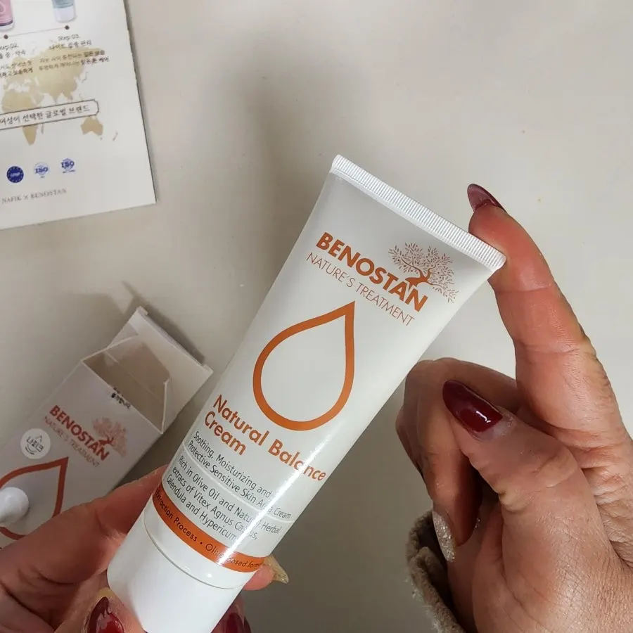 Napic moisturizing cream feel-on-skin image