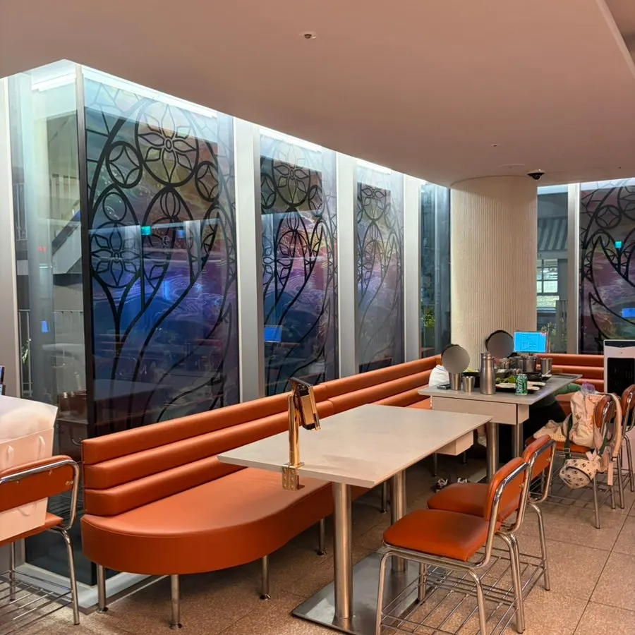 First-floor exterior that doesn't look like a jokbal restaurant
