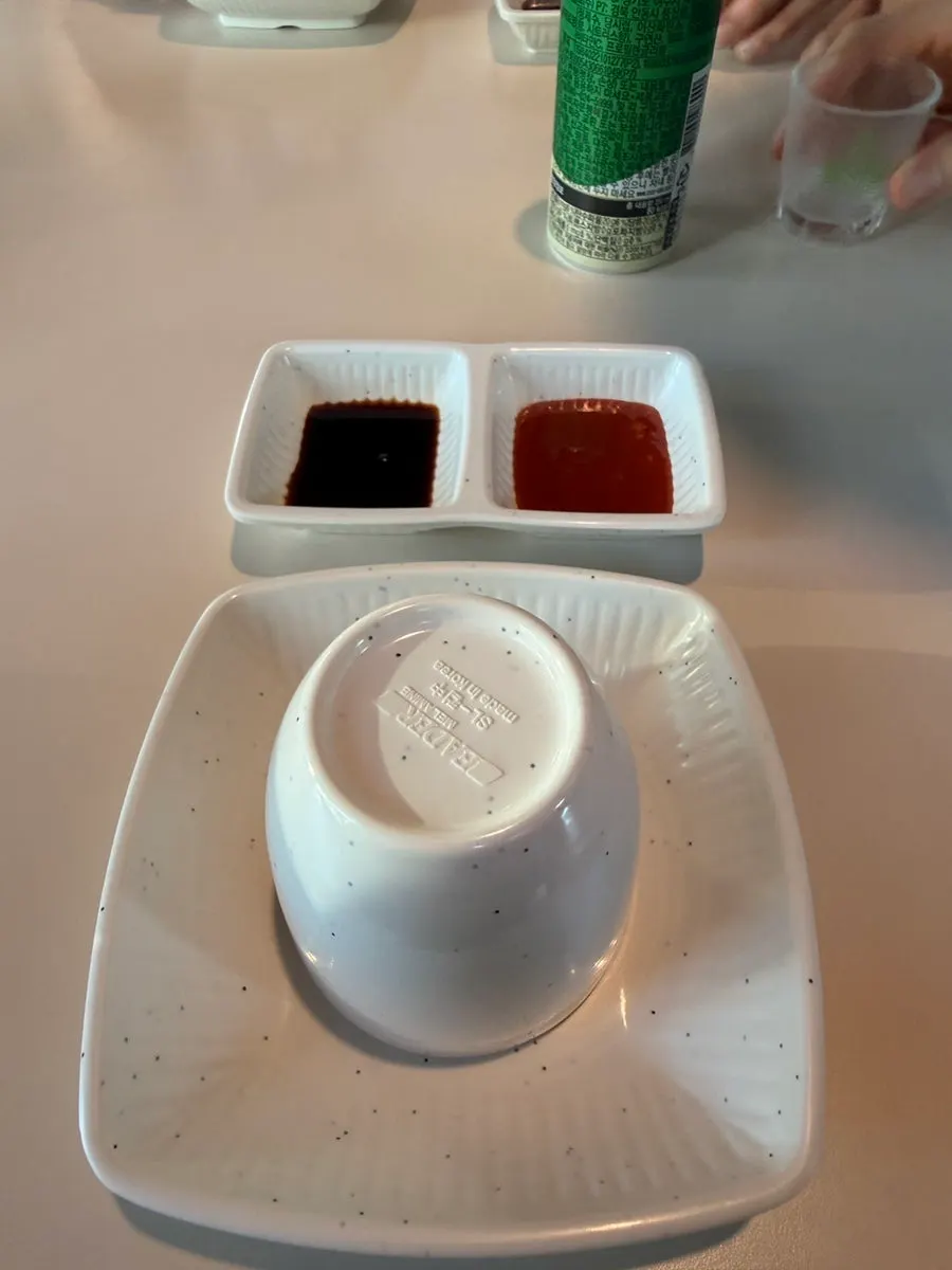 Basic table setting at Negi Silbi Sinsa