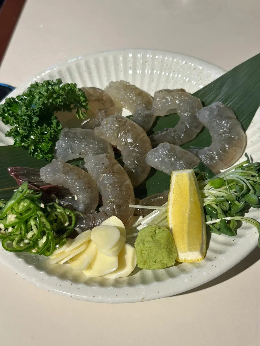 油亮肥美的生蝦刺身