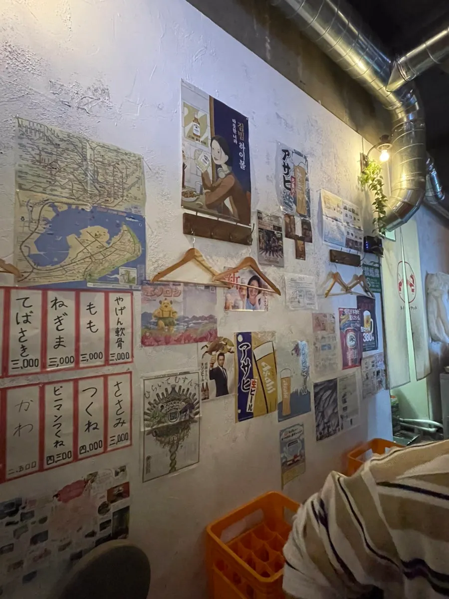Interior of Naiba Hutto styled after a Fukuoka street stall