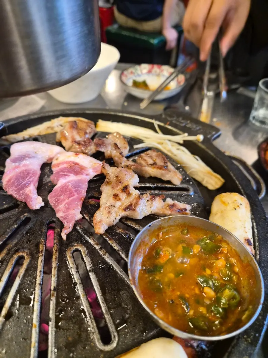 멜젓에 찍어 먹는 꼬들살