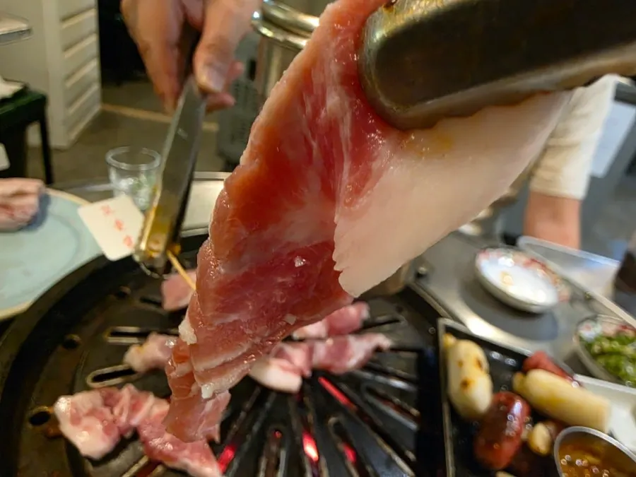 Samgyeopsal browning on the grill
