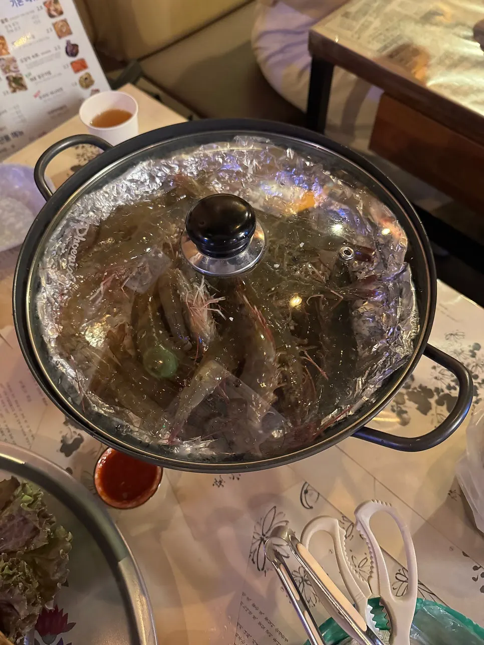 Side dishes including seaweed, perilla leaves, and soybean-powder minari salad