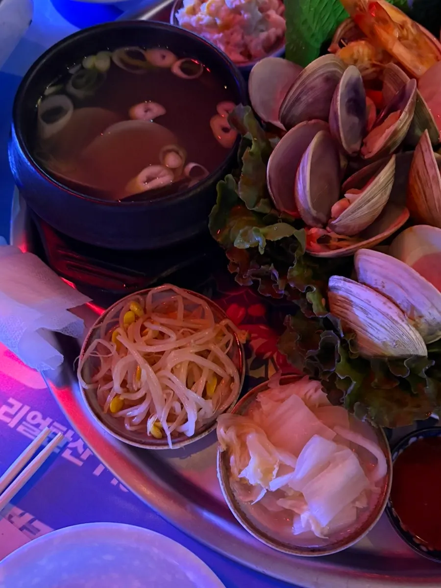 Seafood platter with scallop, top shell, abalone and sea squirt