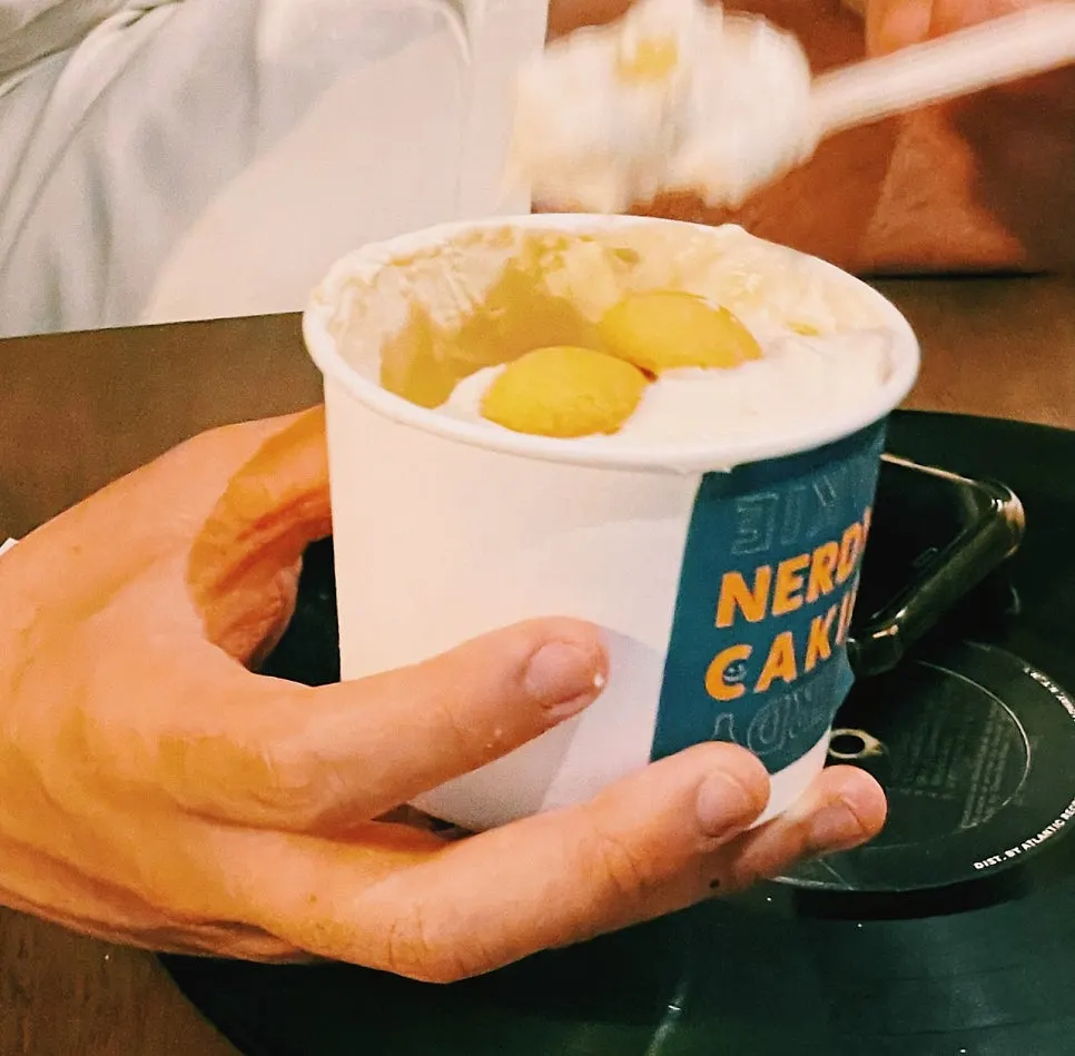 너디블루 버로우 대표 사진