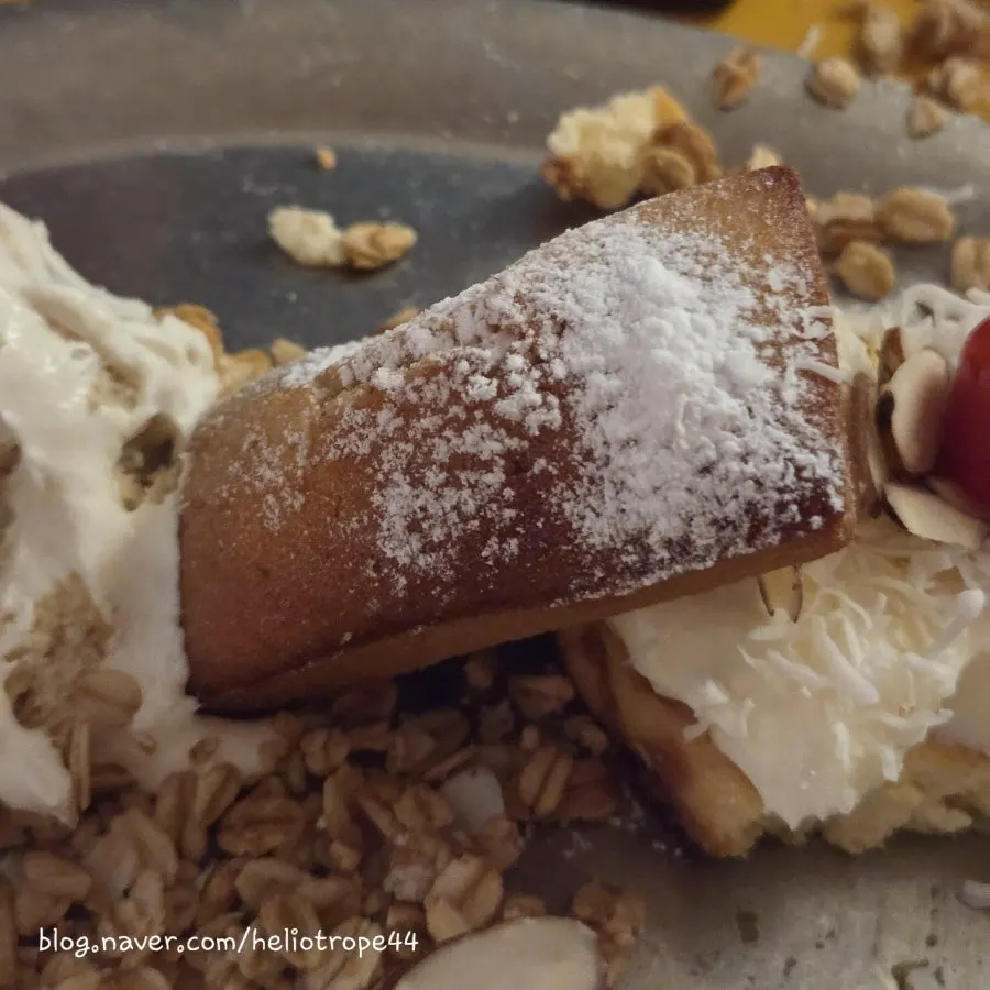 Close-up of the classic financier