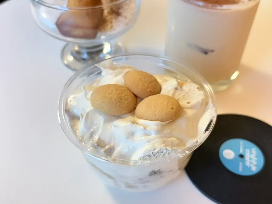 A spoonful scooped from the banana pudding