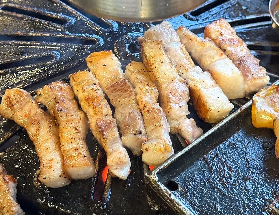 Main image of grilled pork special cuts at Neopttakjip Samsong Branch