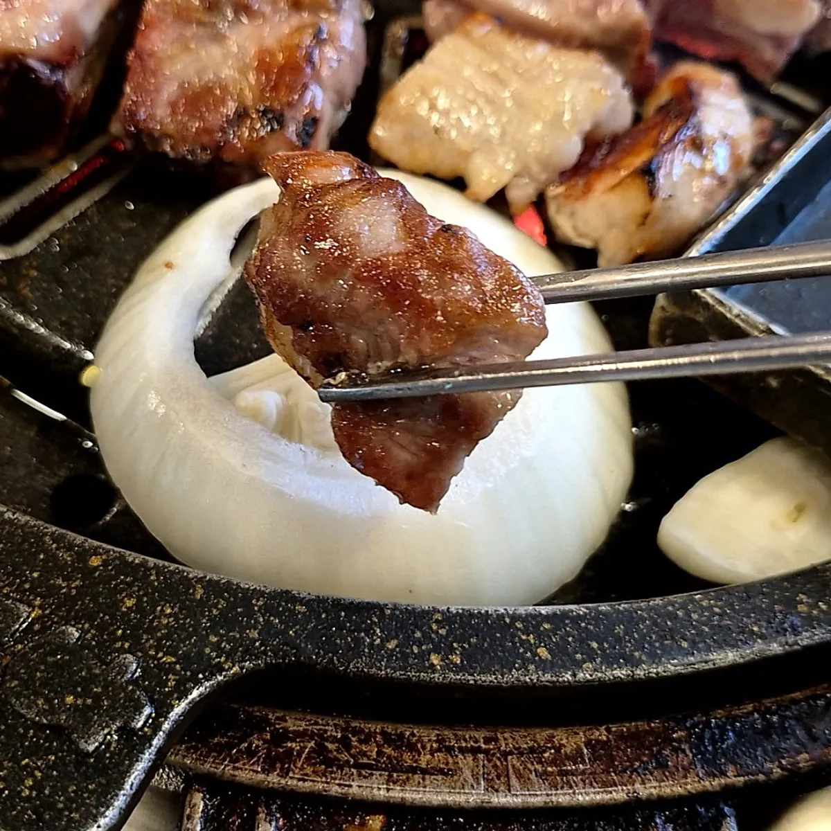 넙딱집 삼송점에서 주문한 메뉴 상차림