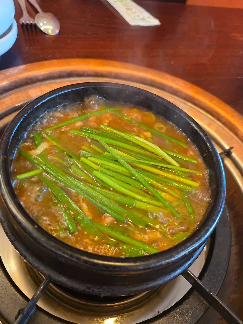 상에 오른 양념 갈비